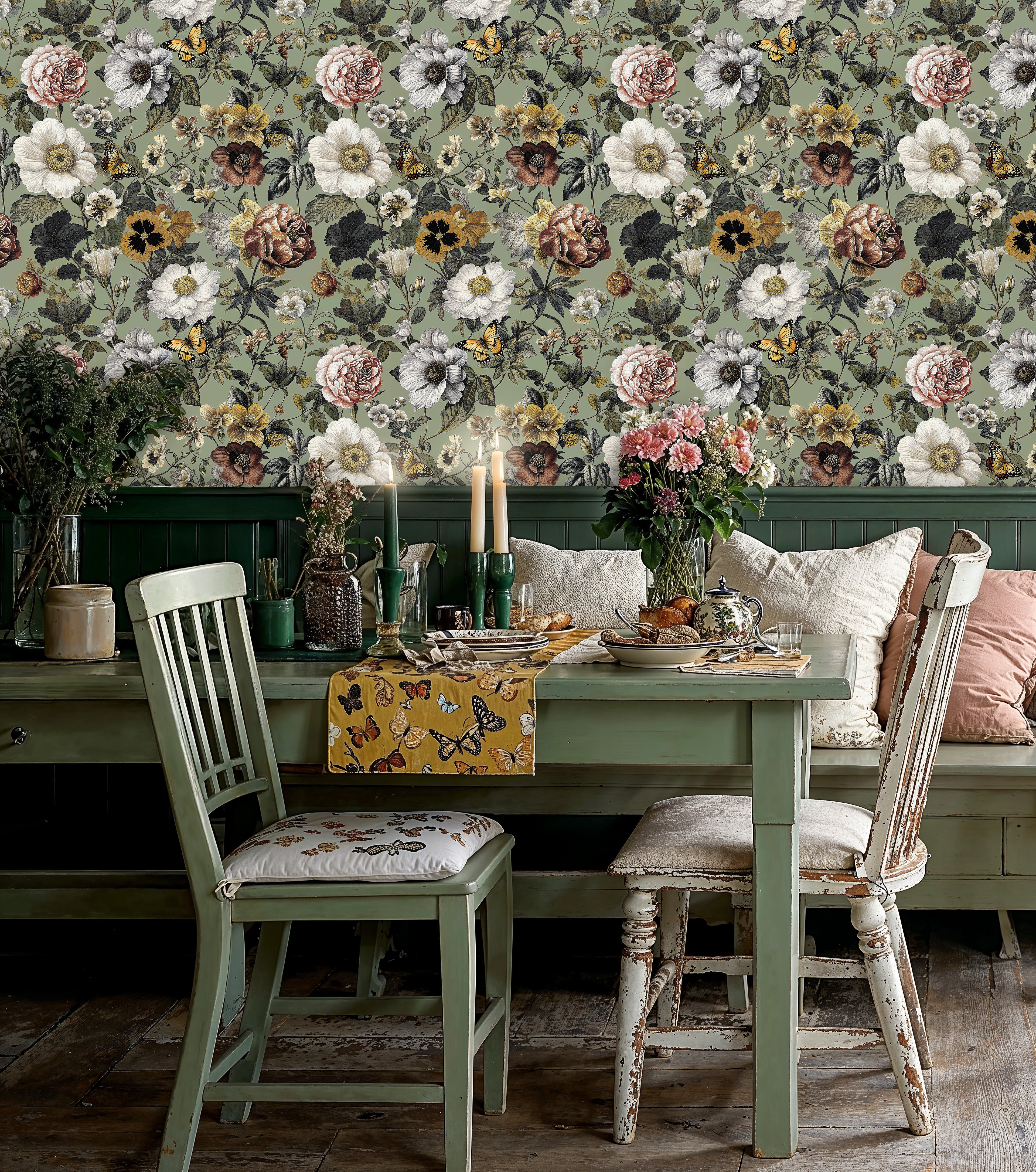 Vintage Wildflower Garden Wallpaper
